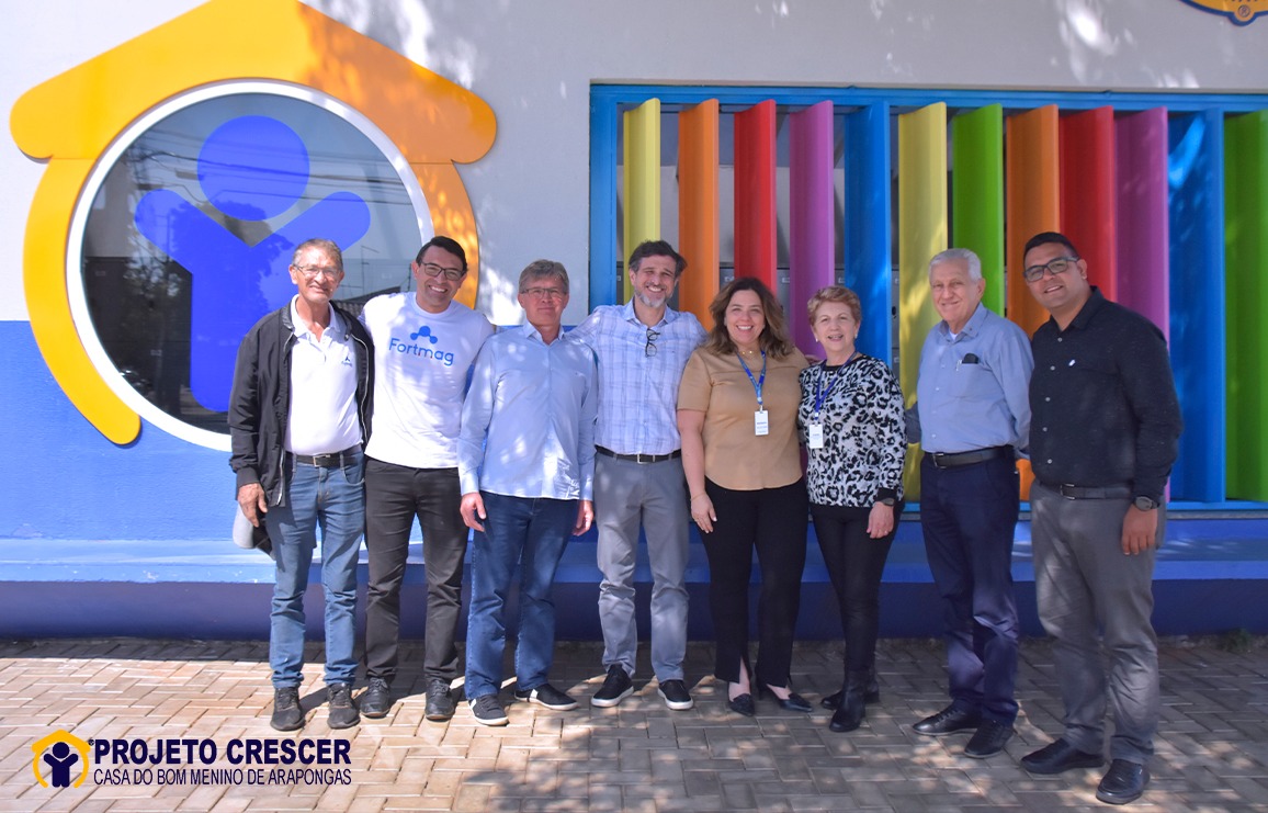 Representantes da Jazam Alimentos visitaram o Projeto Crescer.