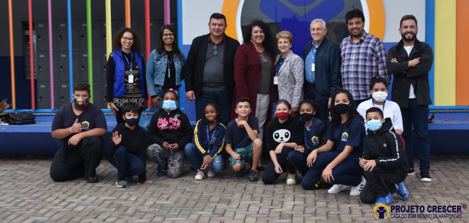 Projeto Crescer recebe a visita da deputada federal Christiane Yared e do vereador Toninho da Ambulância.