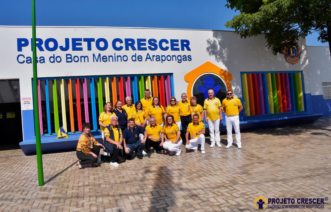 O Projeto Crescer recebe comitiva do Lions Clube.